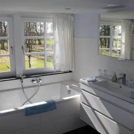 Haus Donata 펜션 *